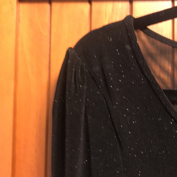 Beautiful black guess cocktail dress size small worn once - Picture 3 of 7